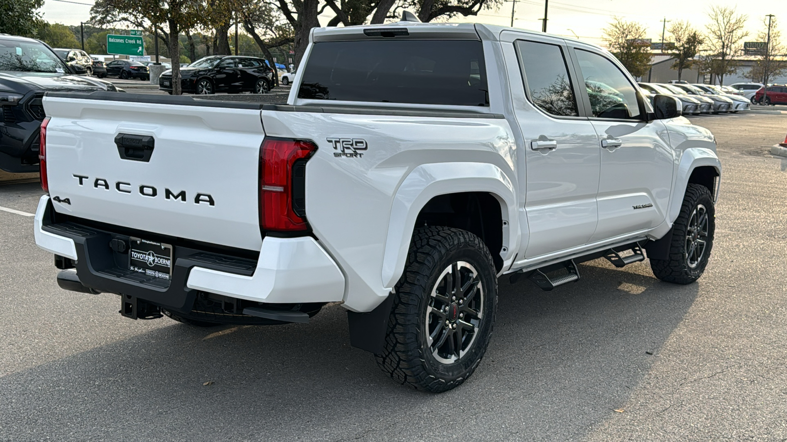 2024 Toyota Tacoma TRD Sport 8