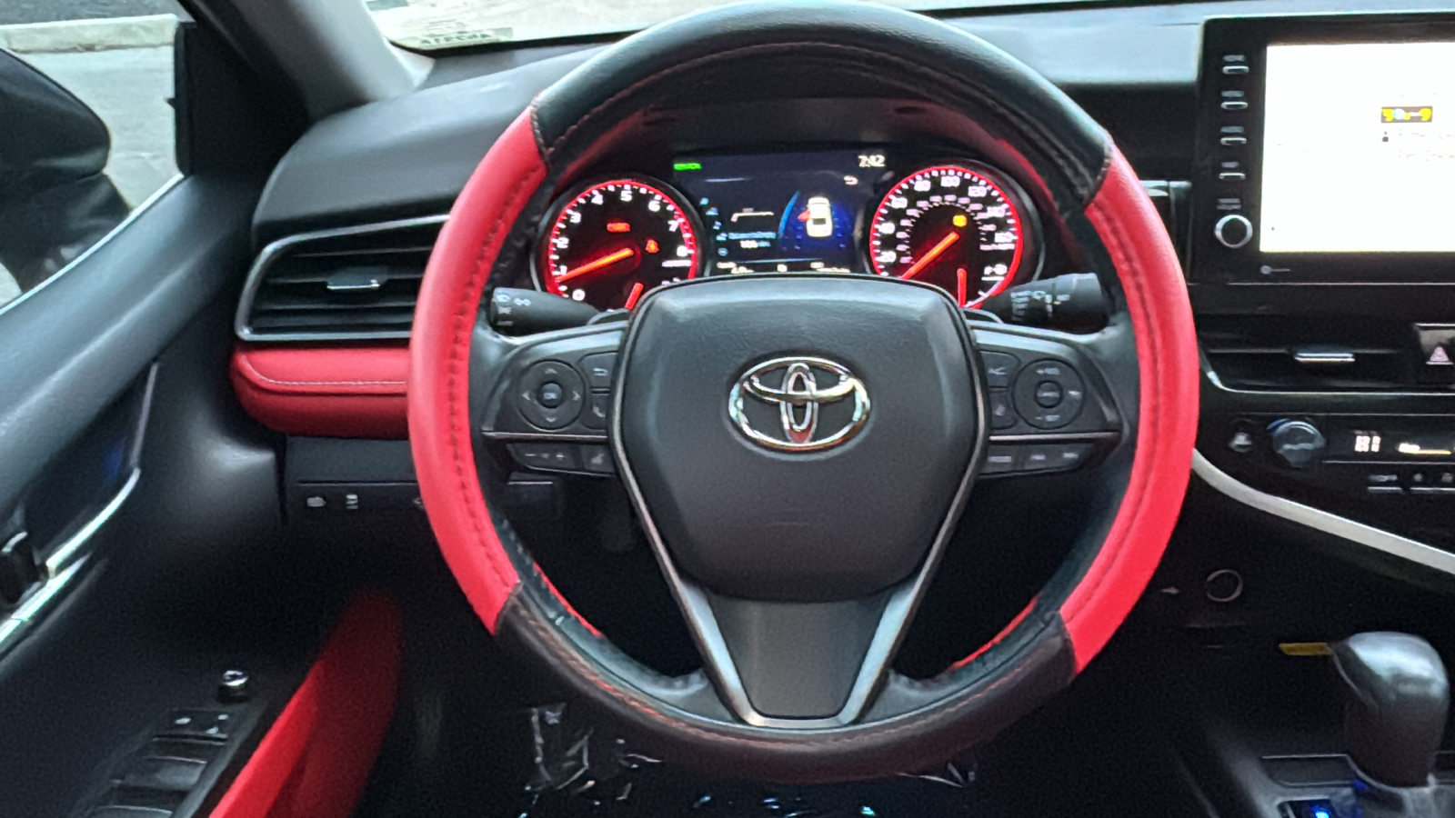 2022 Toyota Camry XSE 27