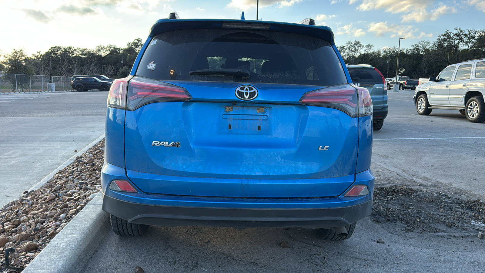 2018 Toyota RAV4 LE 5