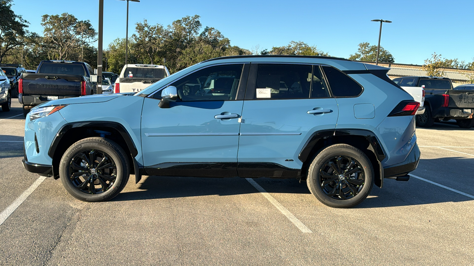 2024 Toyota RAV4 Hybrid SE 4