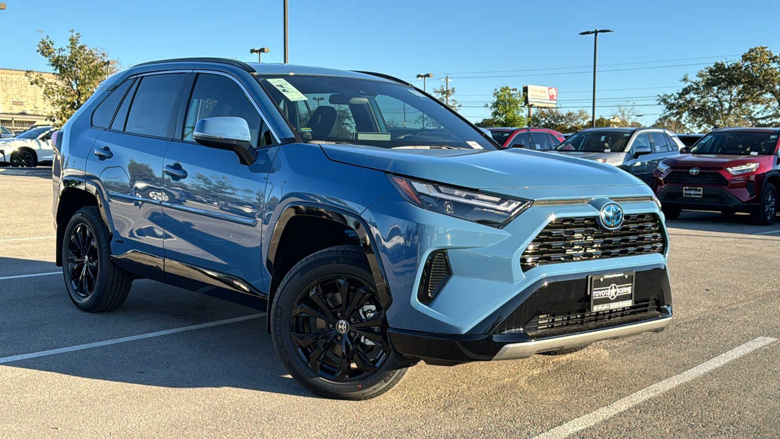 2024 Toyota RAV4 Hybrid SE 24