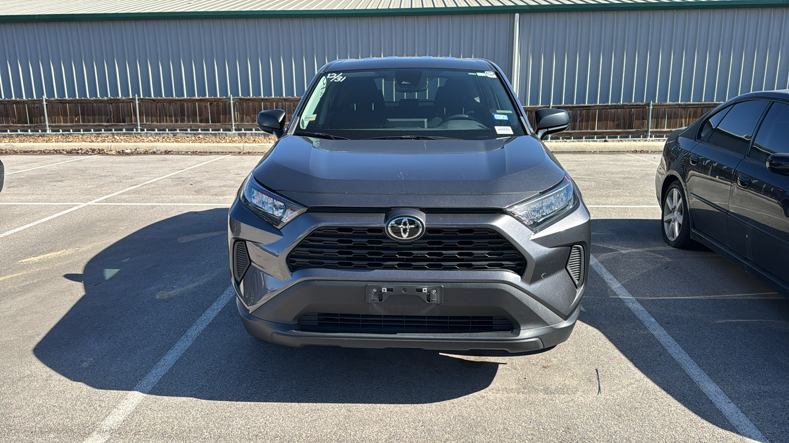 2022 Toyota RAV4 LE 2