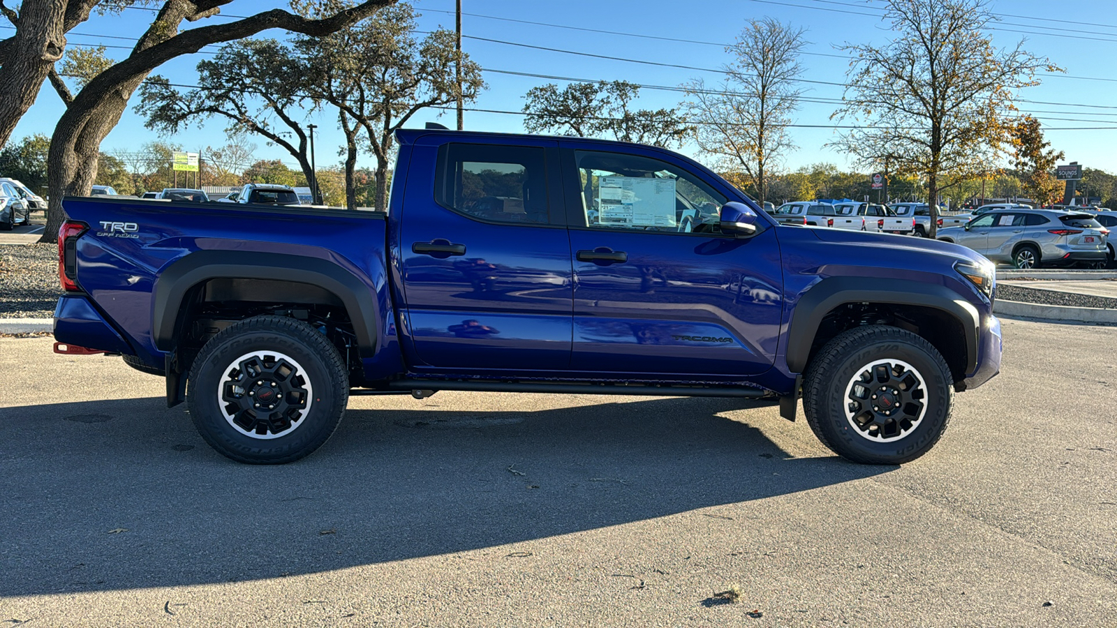 2024 Toyota Tacoma TRD Off-Road 8