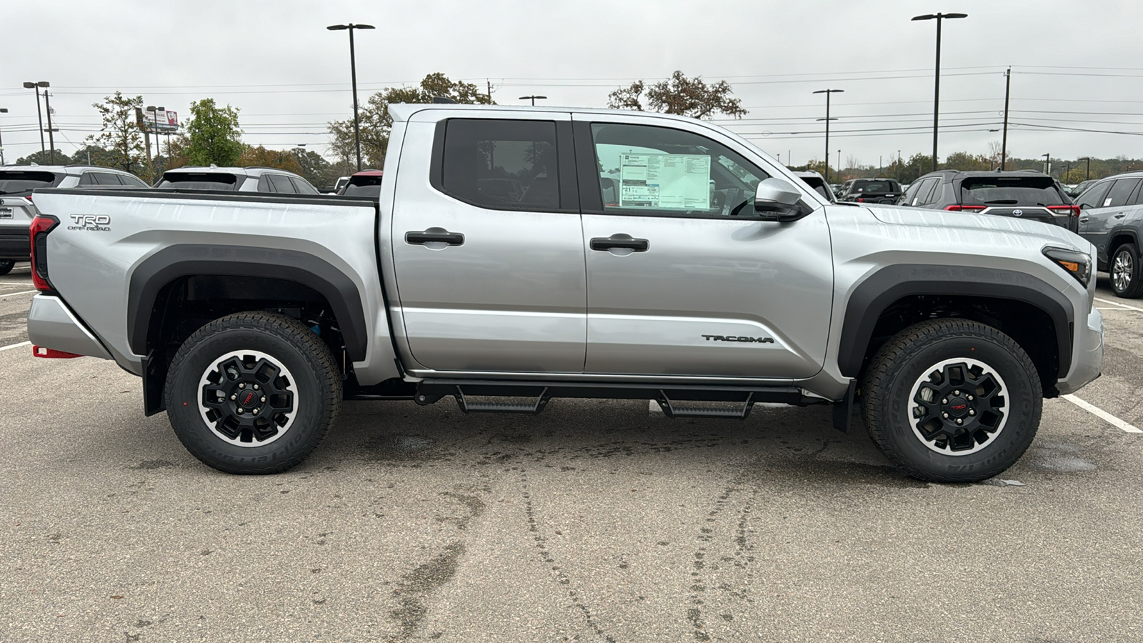 2024 Toyota Tacoma TRD Off-Road 8