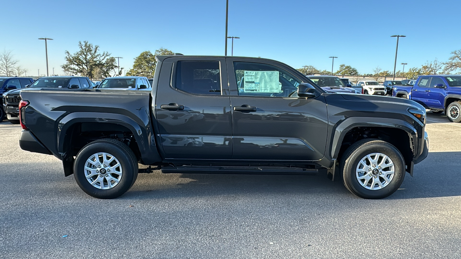 2024 Toyota Tacoma SR 8