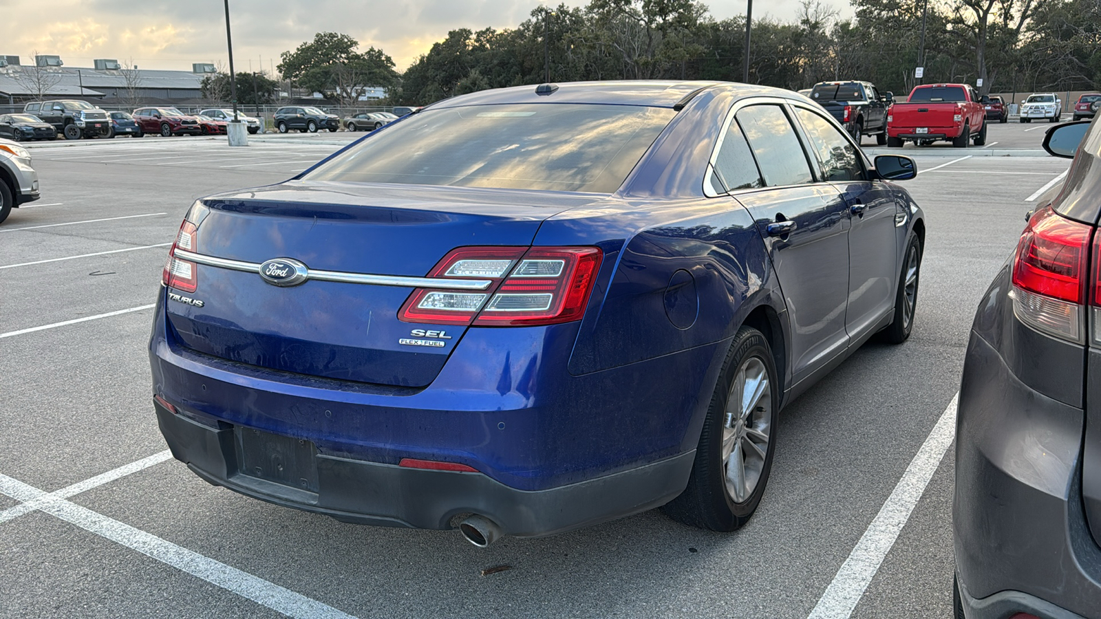 2015 Ford Taurus SEL 6