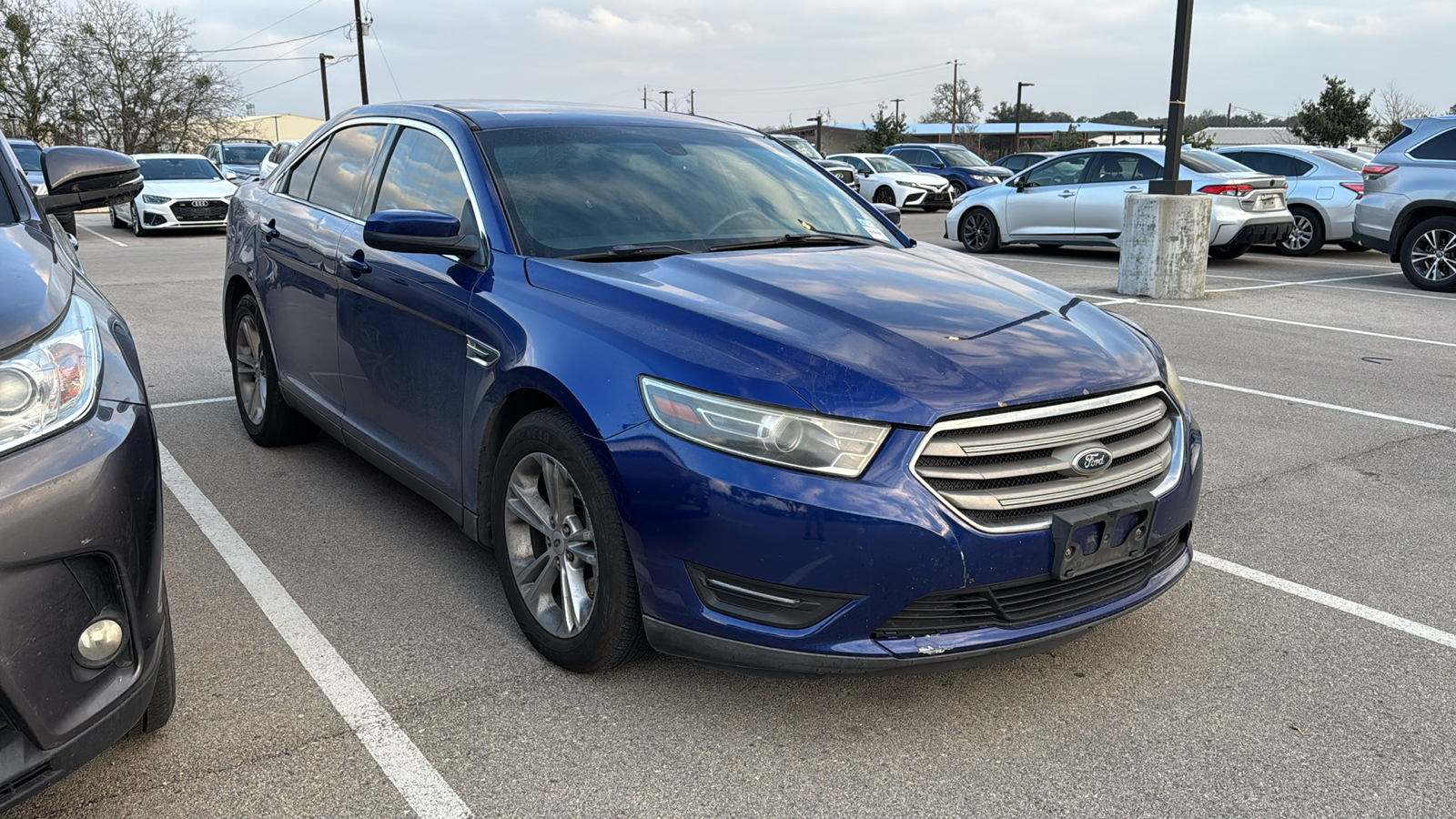 2015 Ford Taurus SEL 11