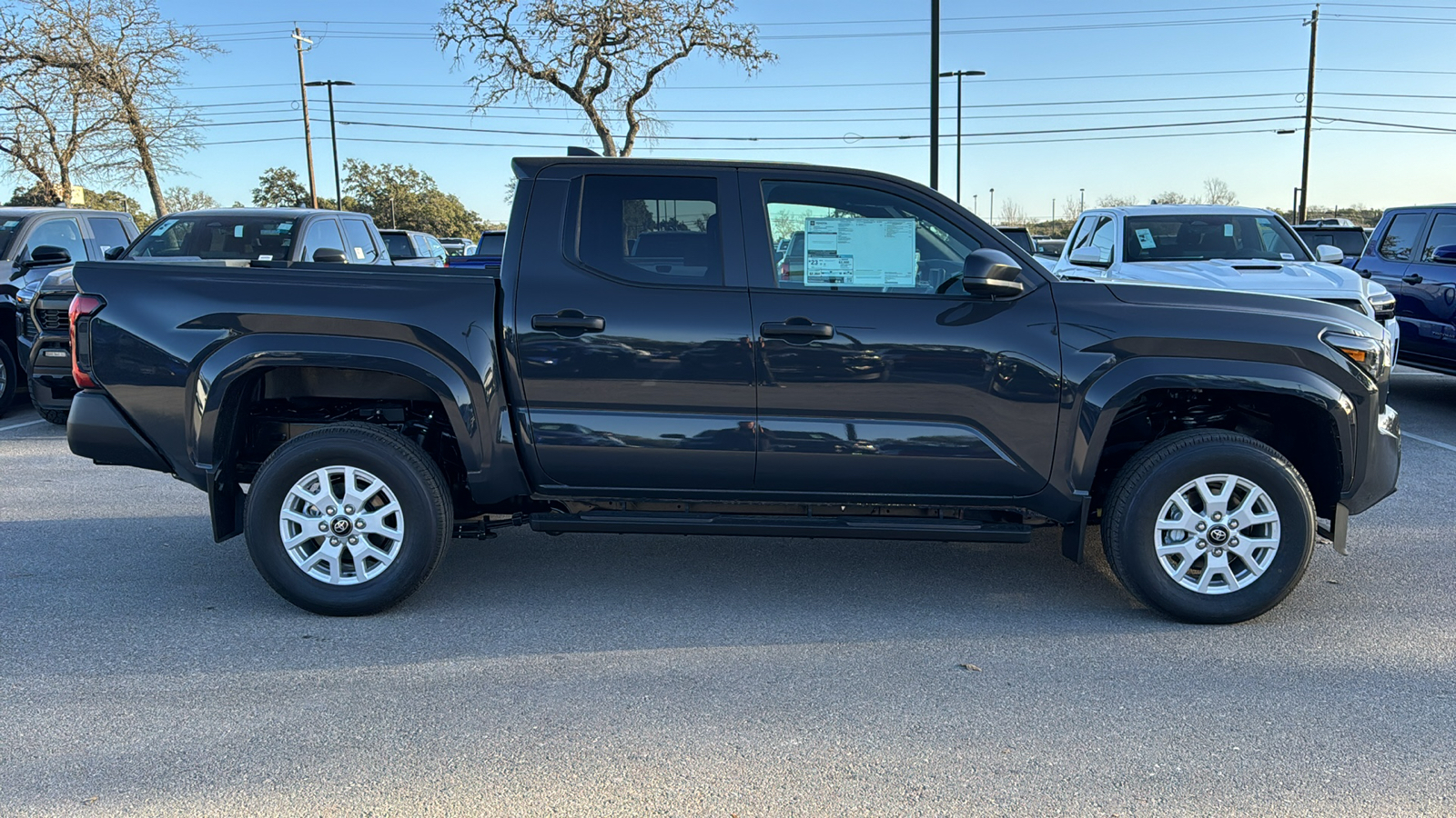 2024 Toyota Tacoma SR 8