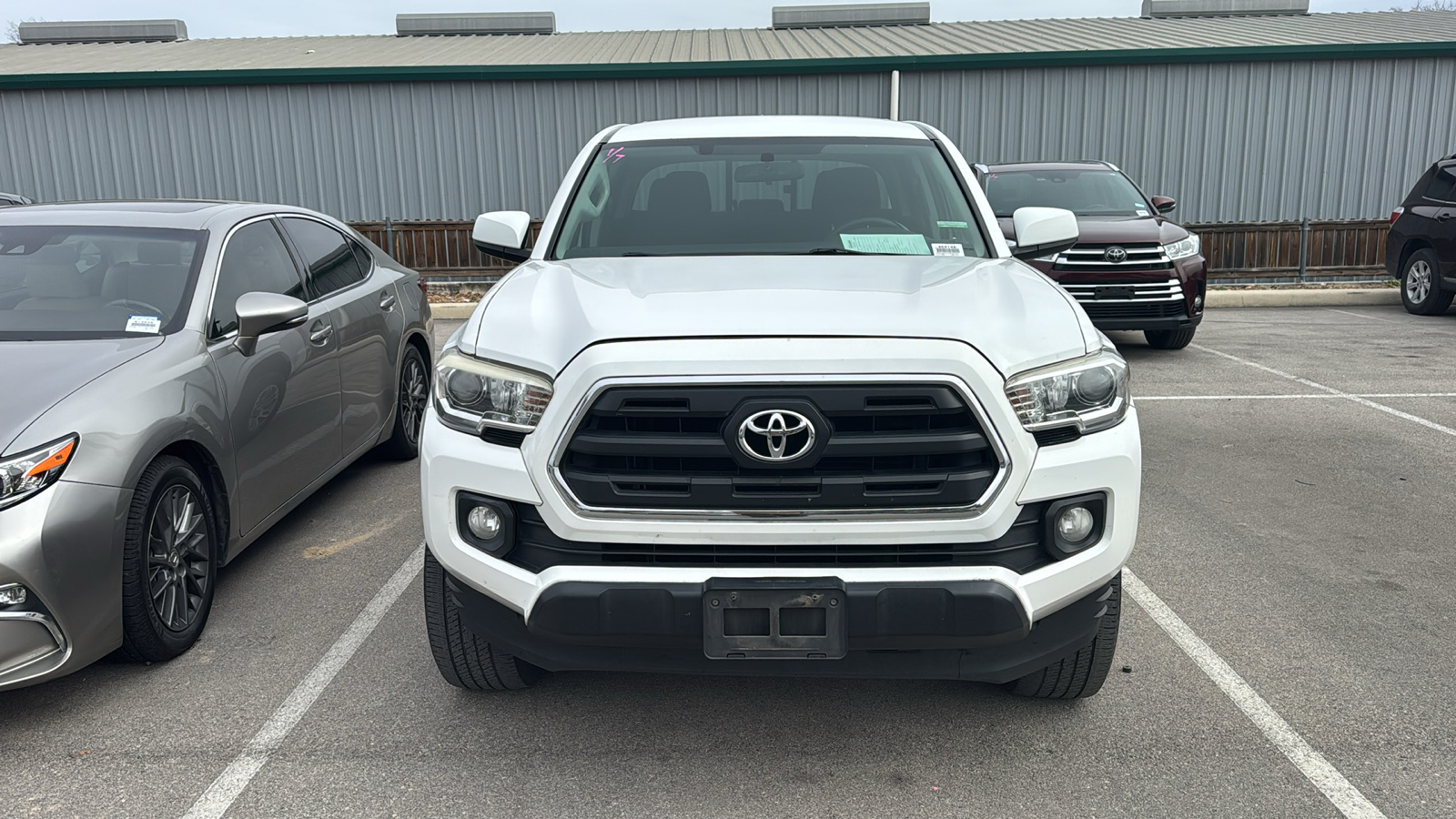 2016 Toyota Tacoma Base 2