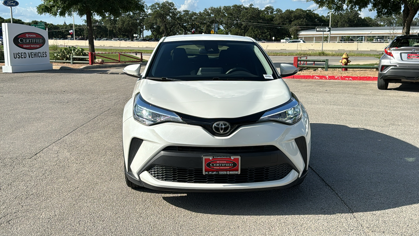 2021 Toyota C-HR LE 3