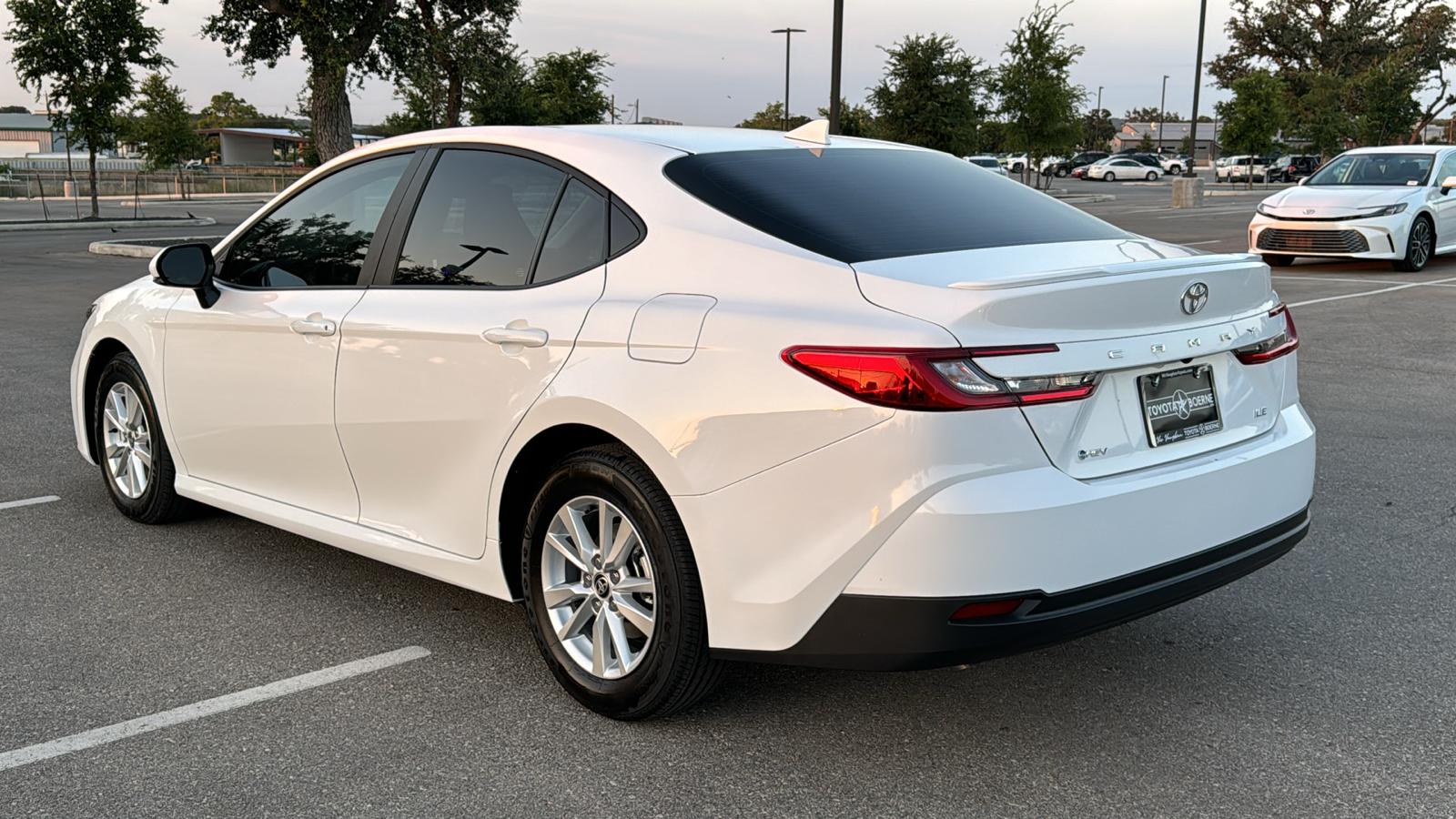 2025 Toyota Camry LE 5