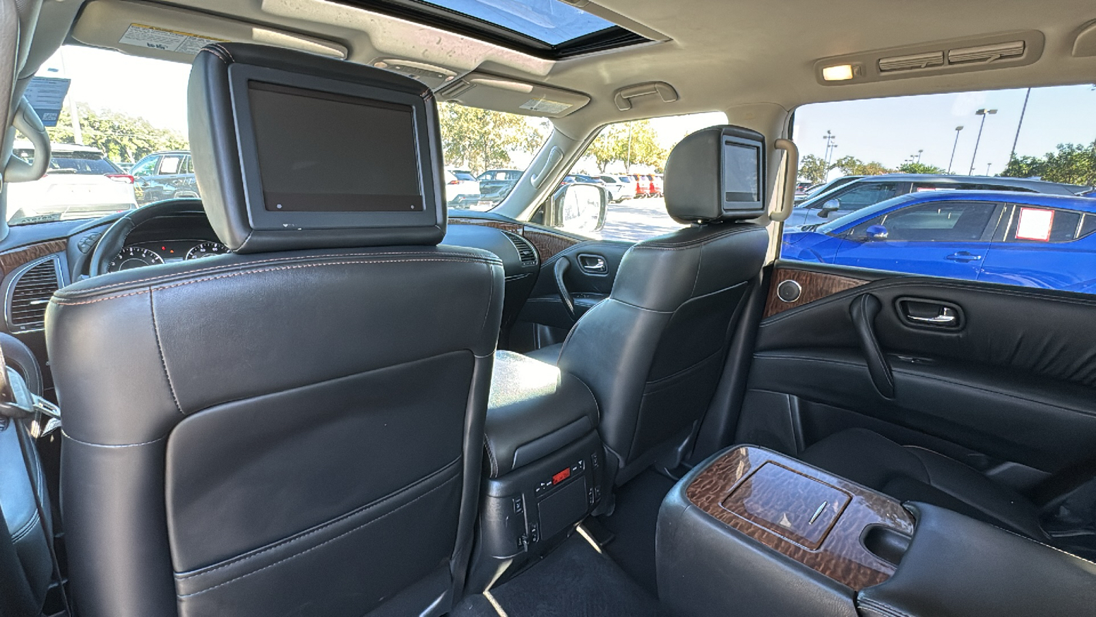 2019 Nissan Armada Platinum 19