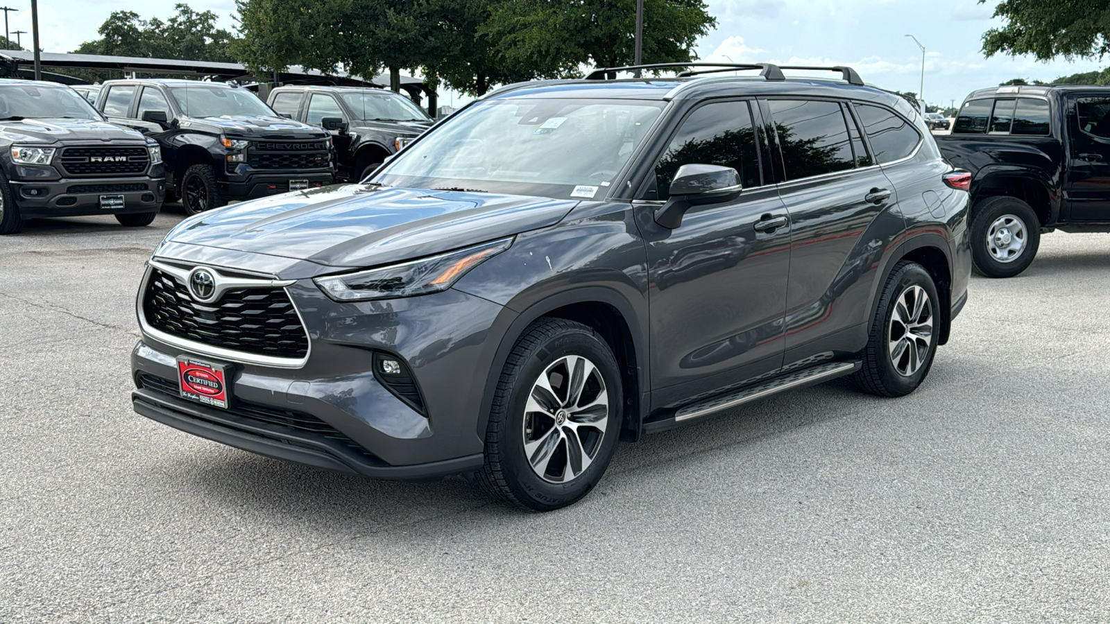 2022 Toyota Highlander XLE 3