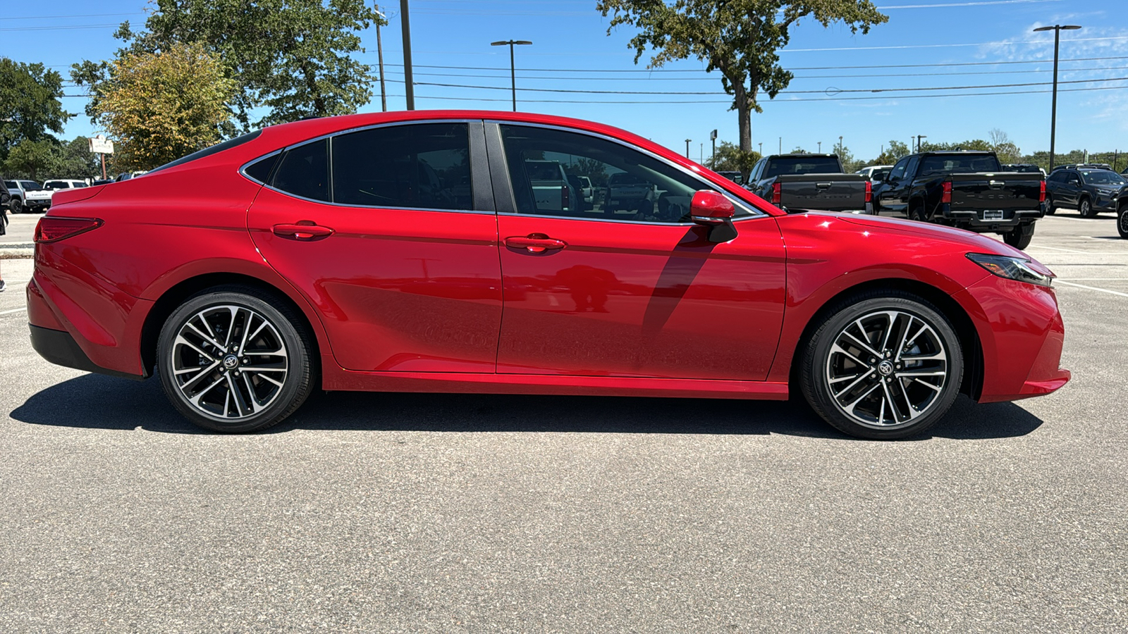 2025 Toyota Camry XLE 8