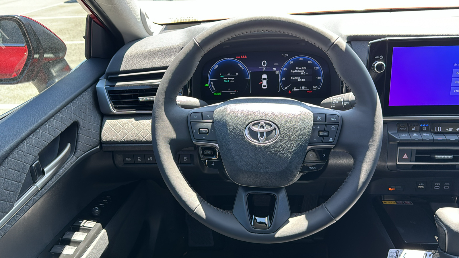 2025 Toyota Camry XLE 17