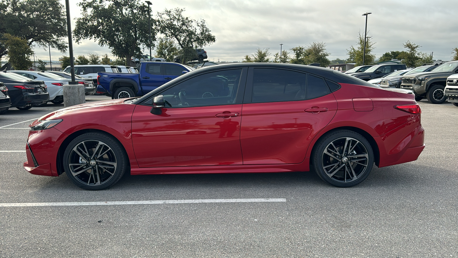 2025 Toyota Camry XSE 4