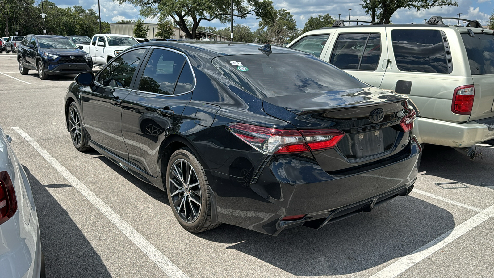 2021 Toyota Camry  4