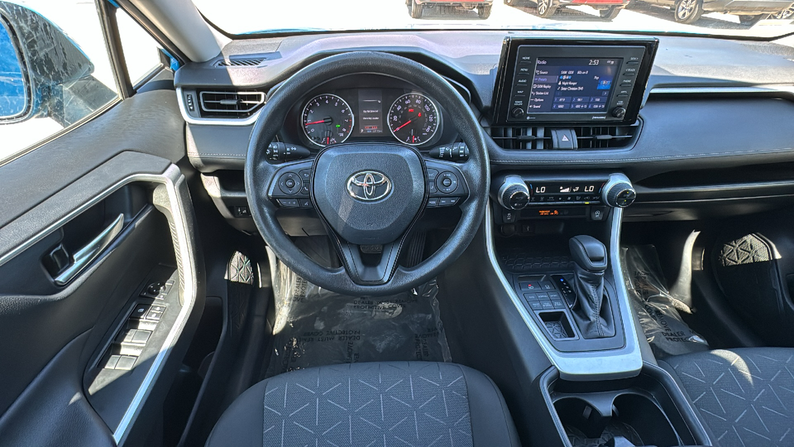 2021 Toyota RAV4 XLE 19