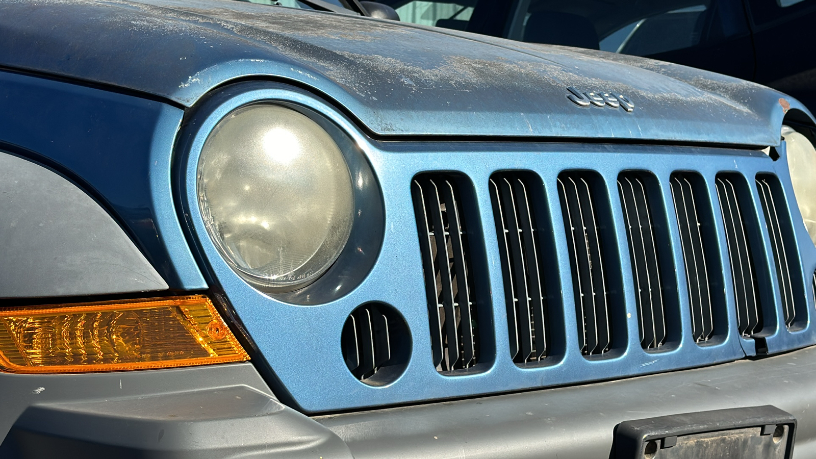 2006 Jeep Liberty Sport 10