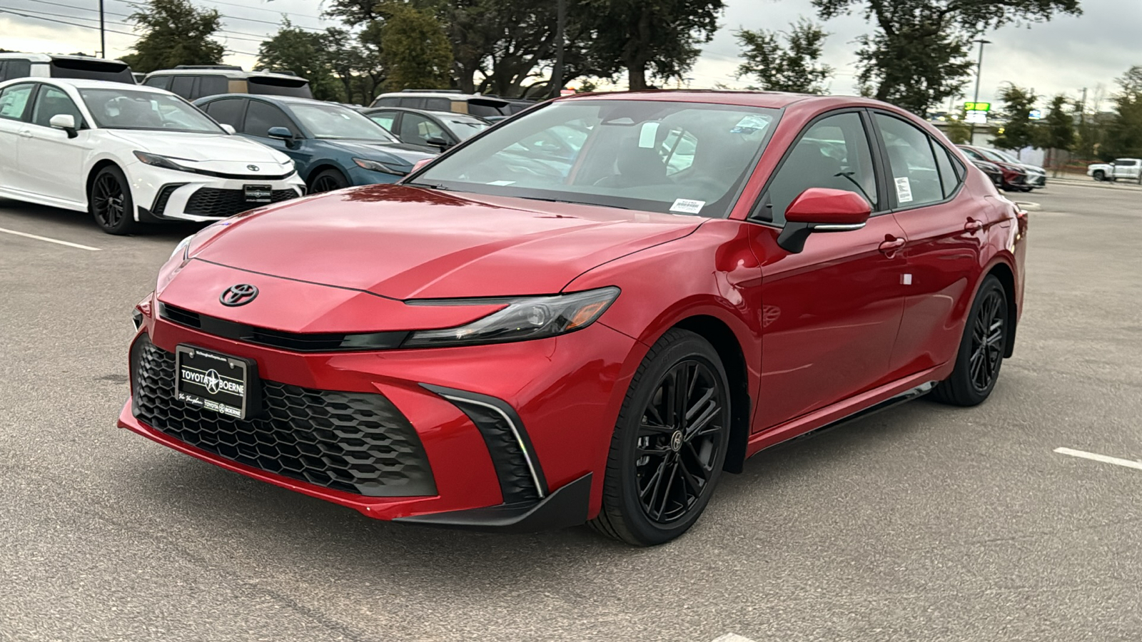 2025 Toyota Camry SE 4