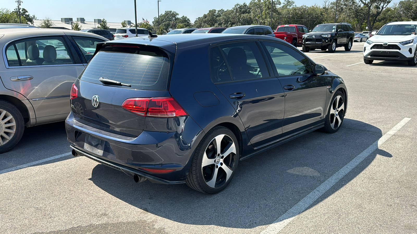 2015 Volkswagen Golf GTI Autobahn 6