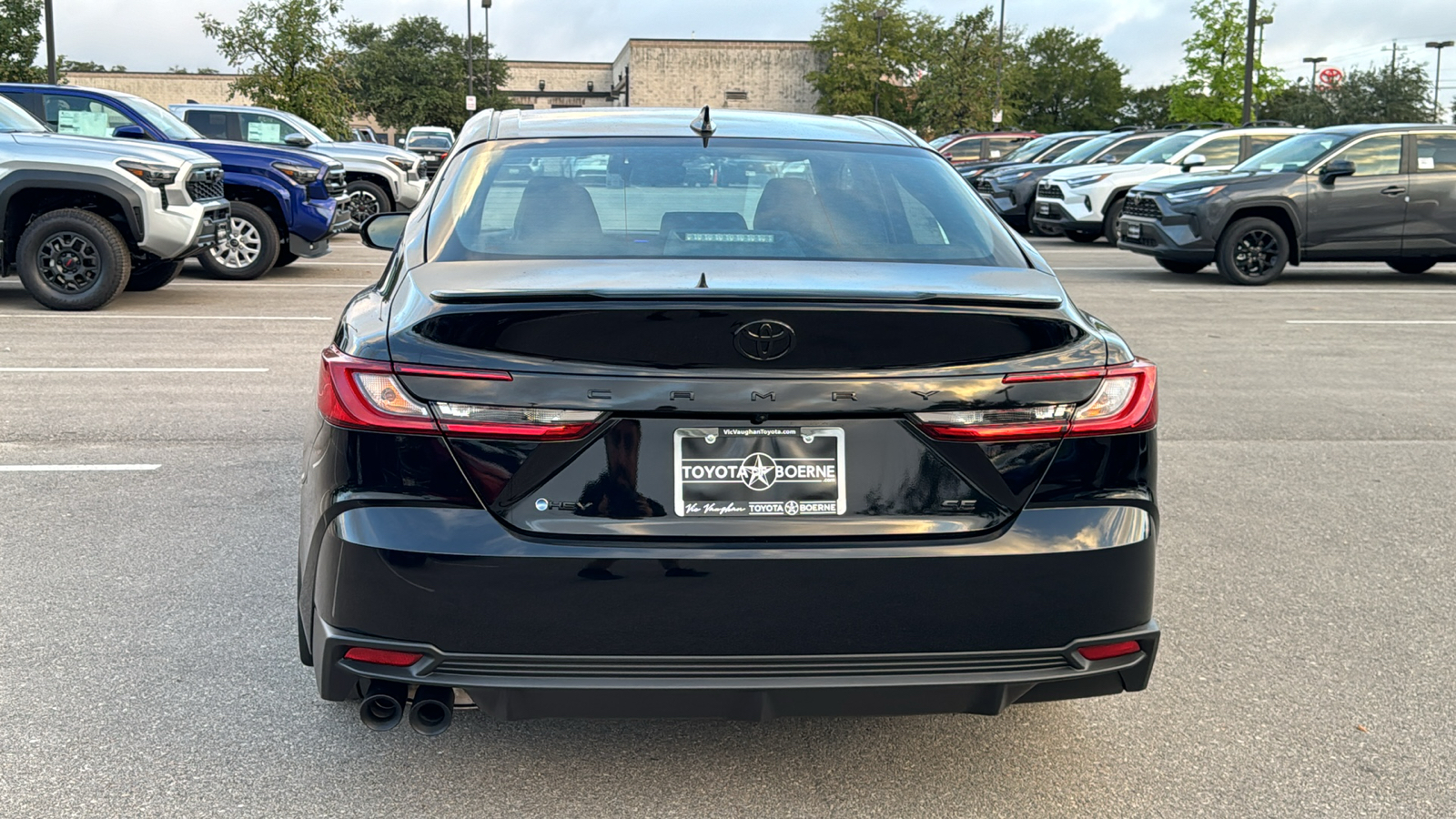 2025 Toyota Camry SE 6