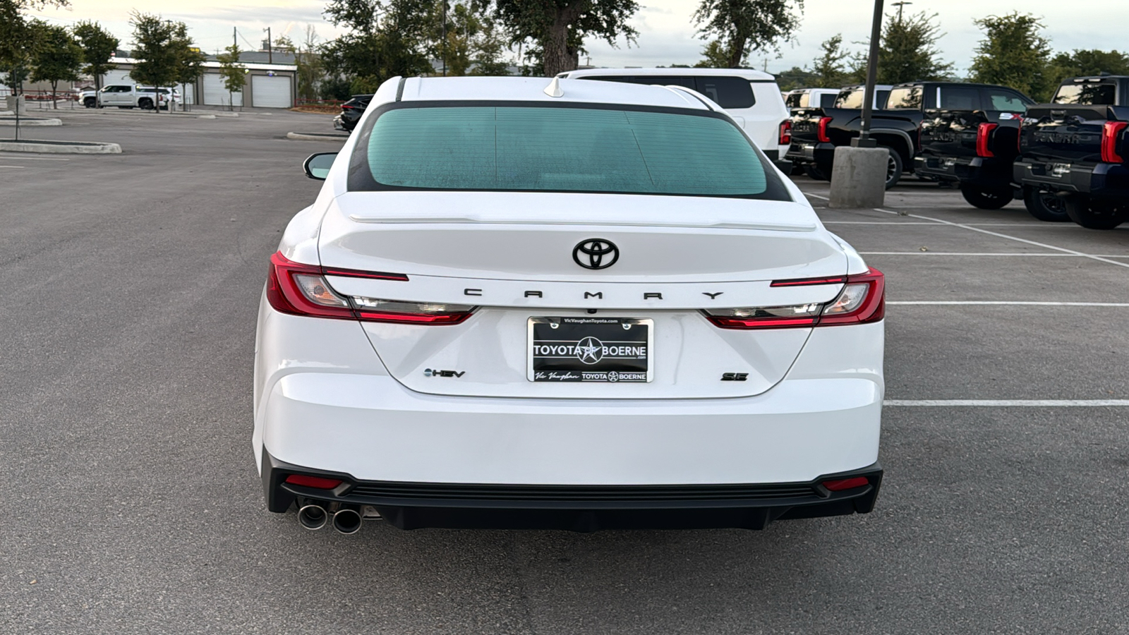 2025 Toyota Camry SE 6