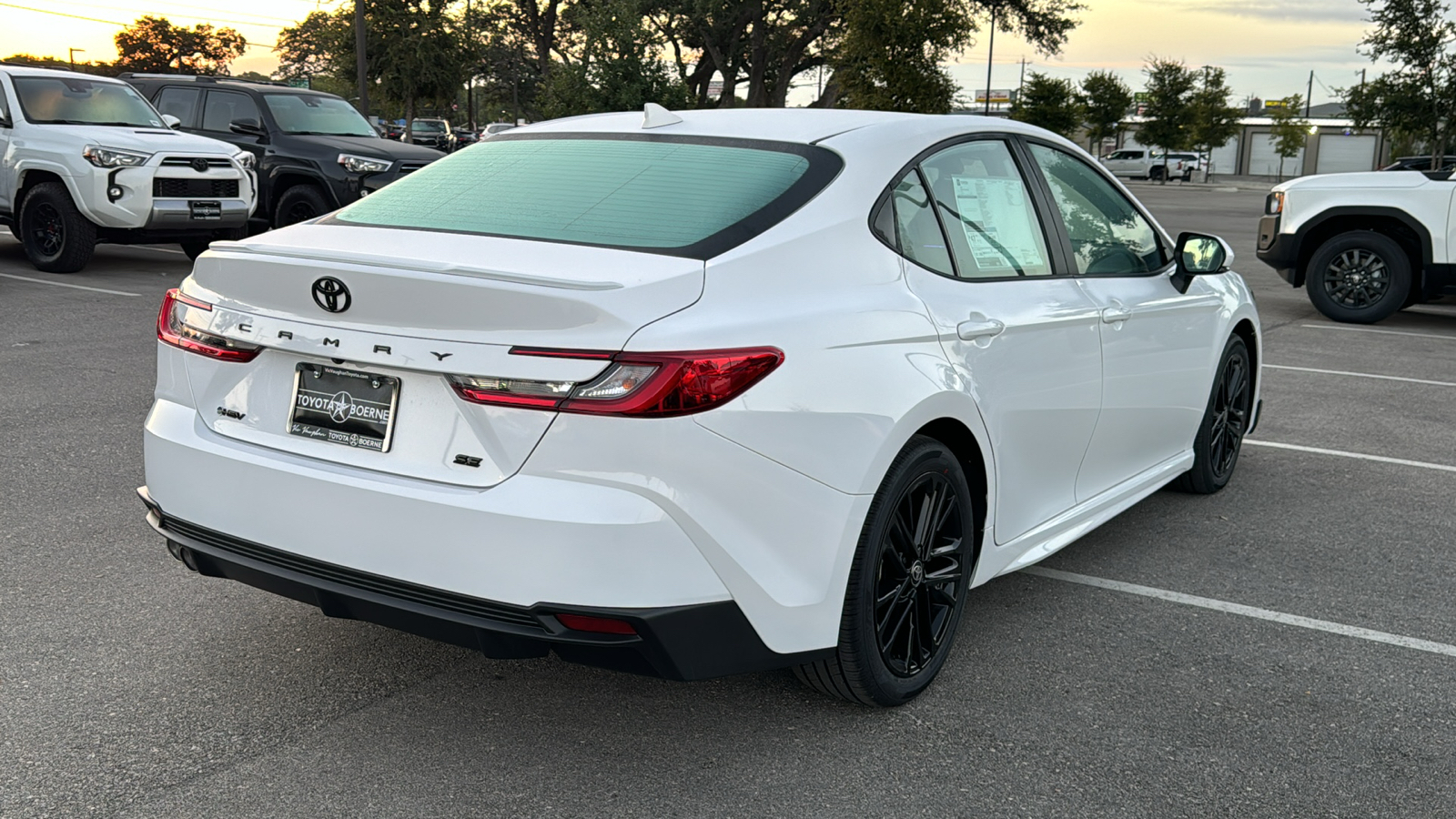 2025 Toyota Camry SE 7