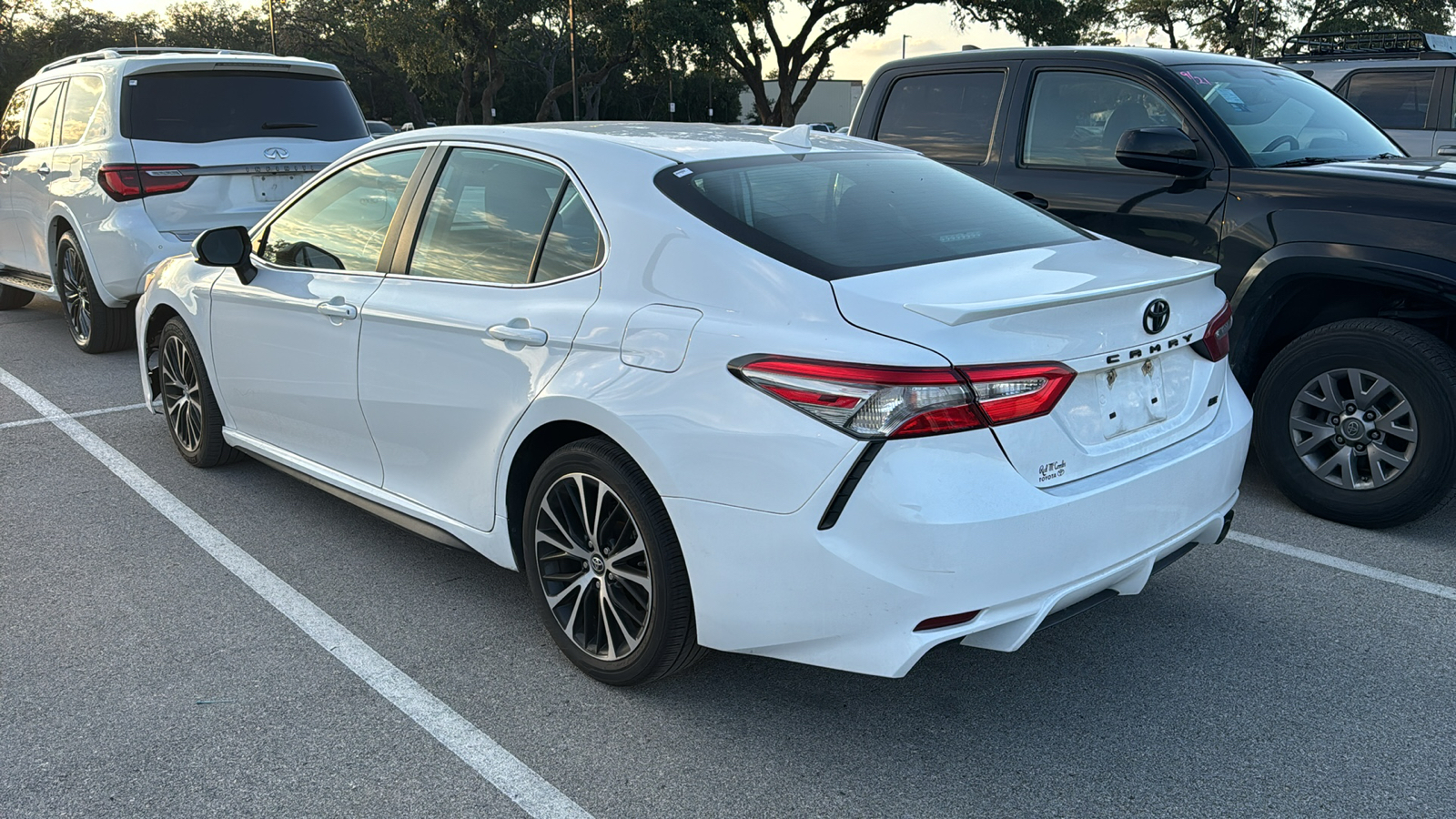 2019 Toyota Camry L 4