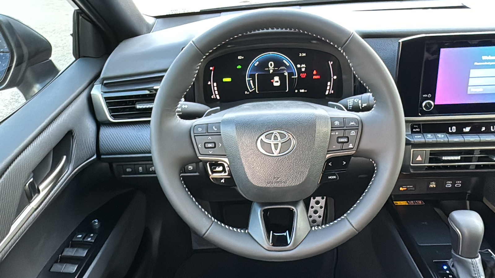 2025 Toyota Camry SE 17