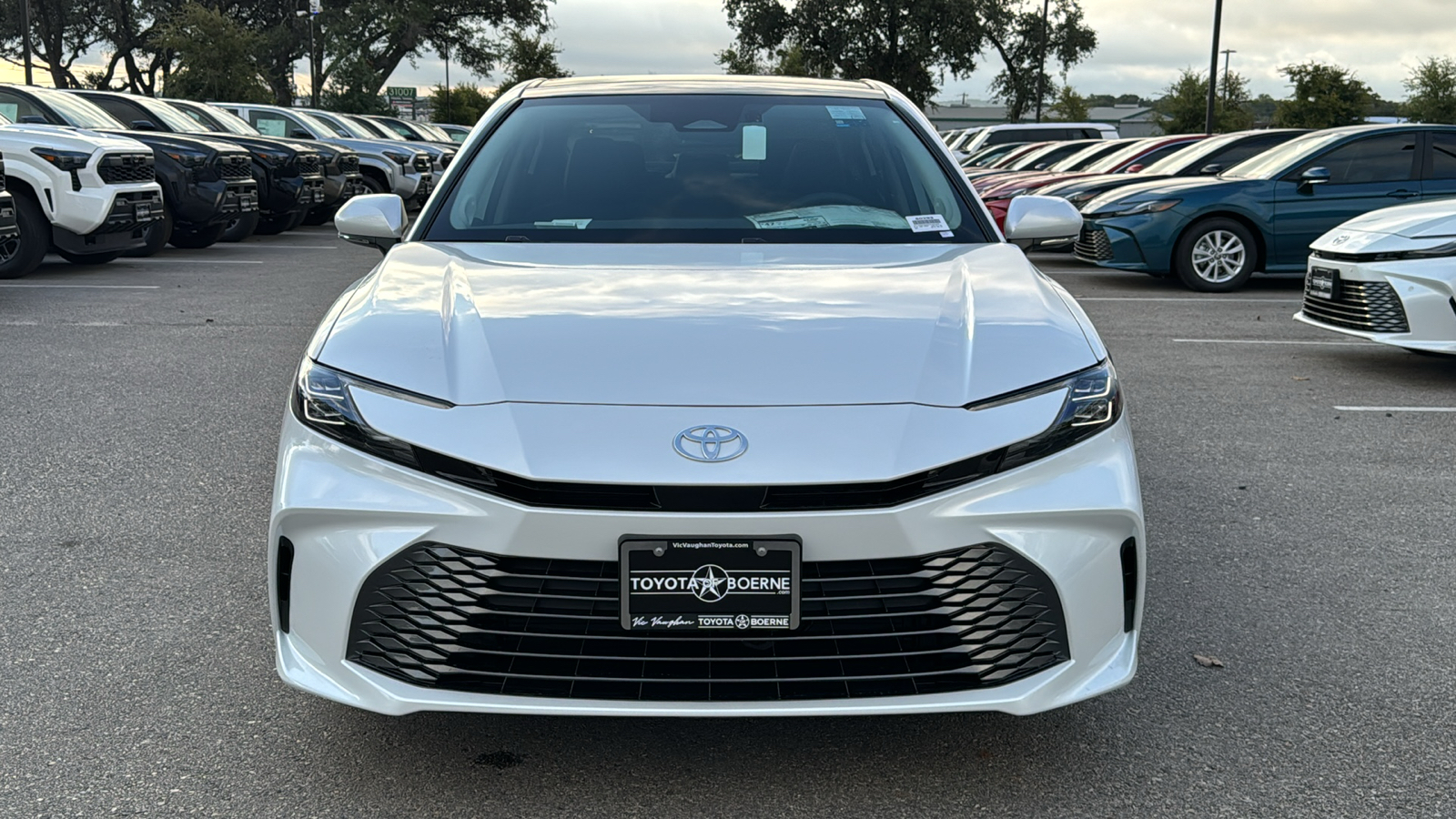 2025 Toyota Camry XLE 2