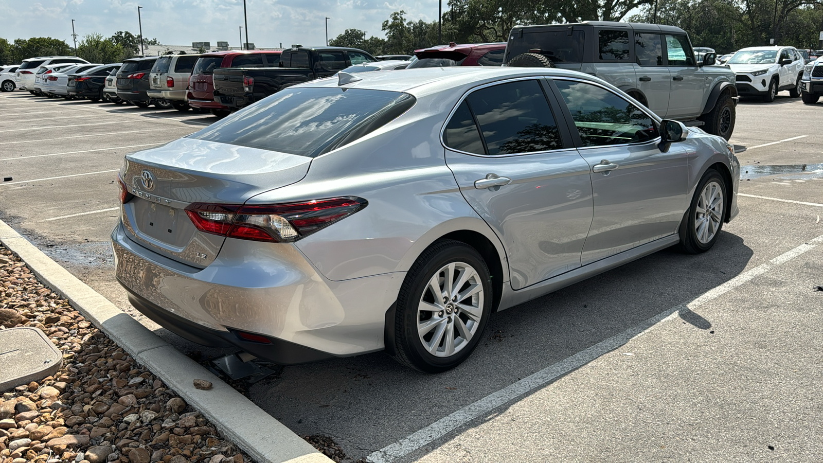 2022 Toyota Camry LE 7