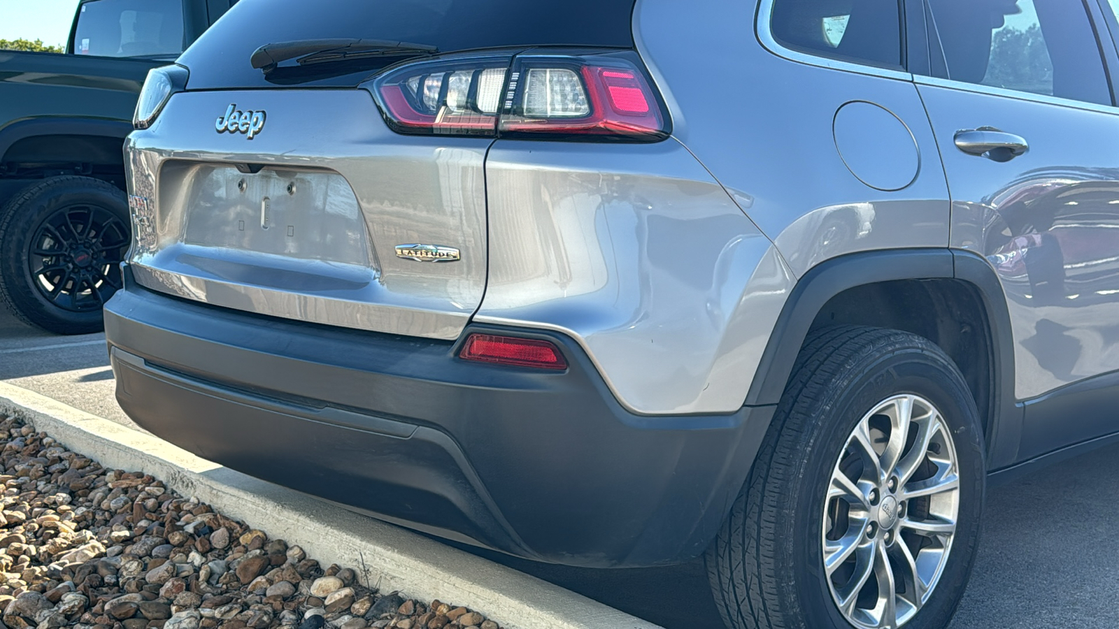 2019 Jeep Cherokee Latitude Plus 8