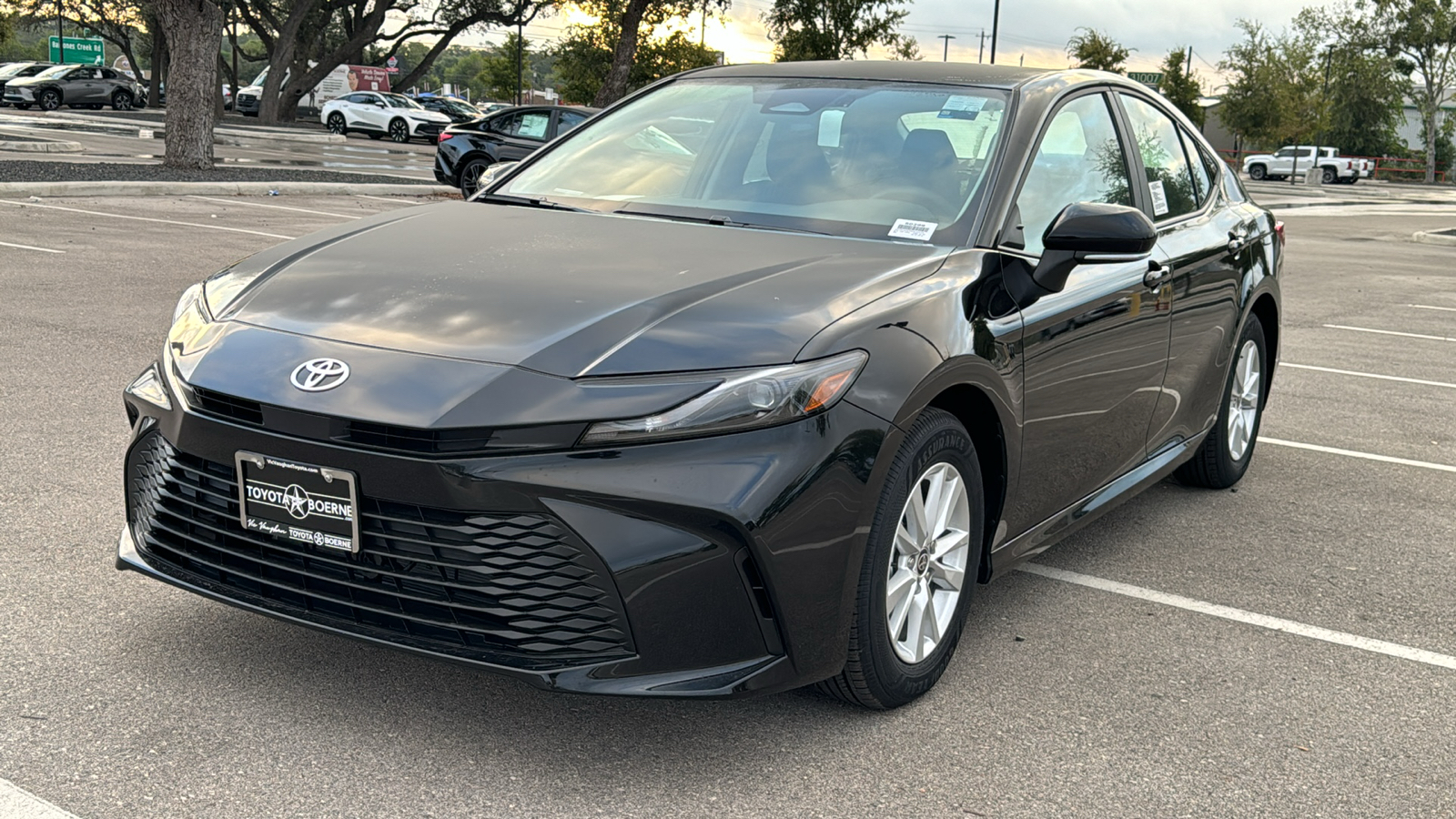 2025 Toyota Camry LE 3