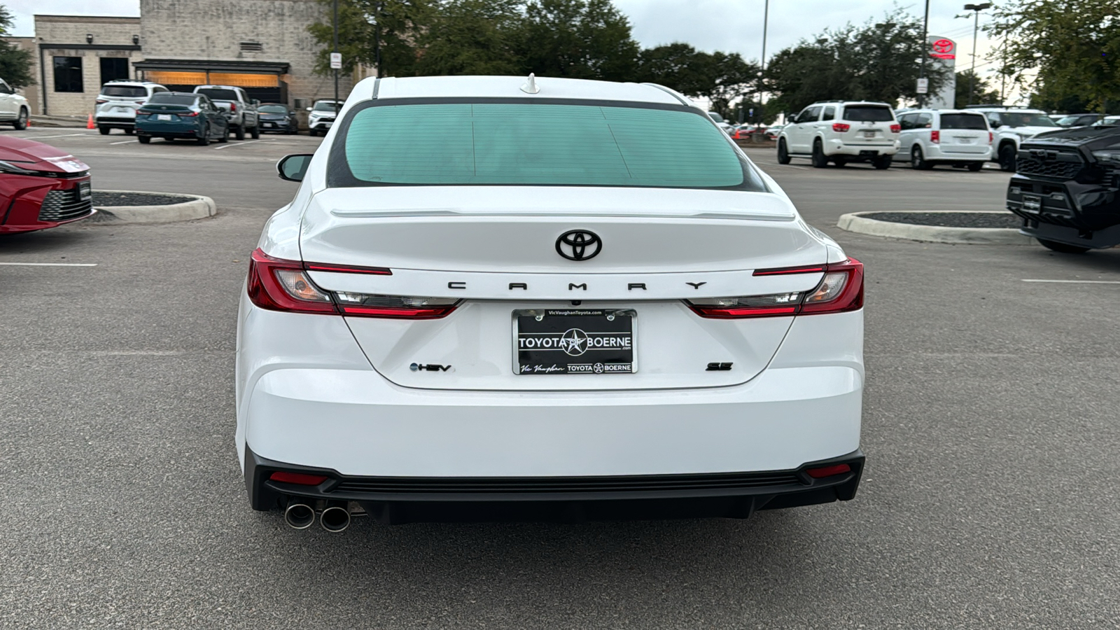 2025 Toyota Camry SE 6