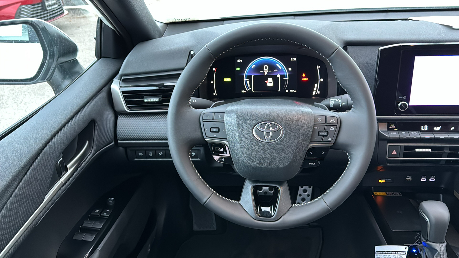 2025 Toyota Camry SE 17