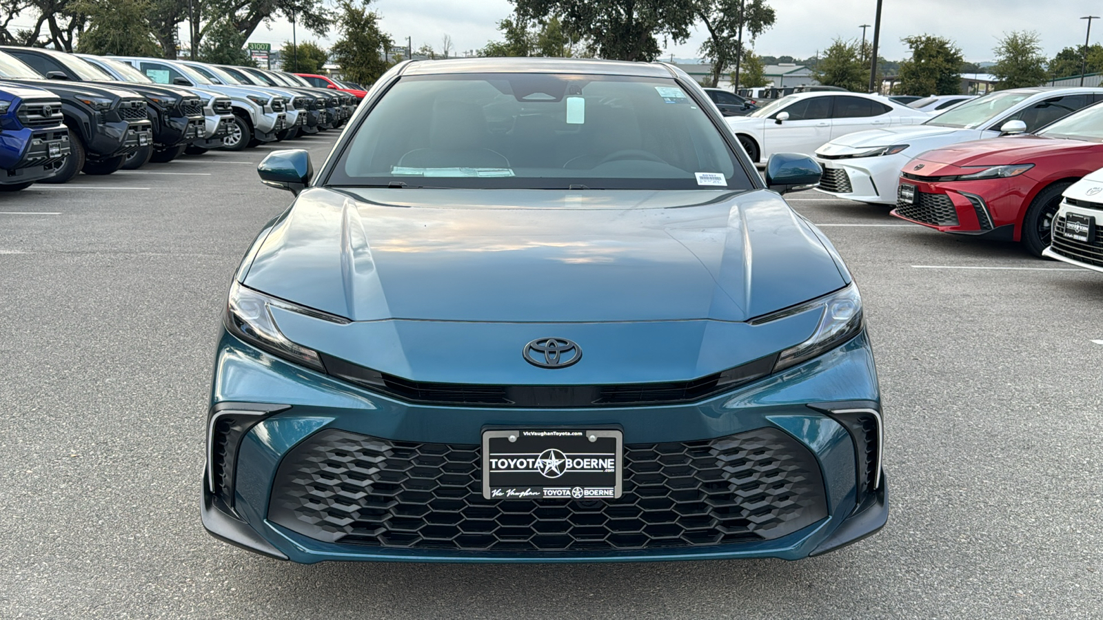 2025 Toyota Camry SE 2