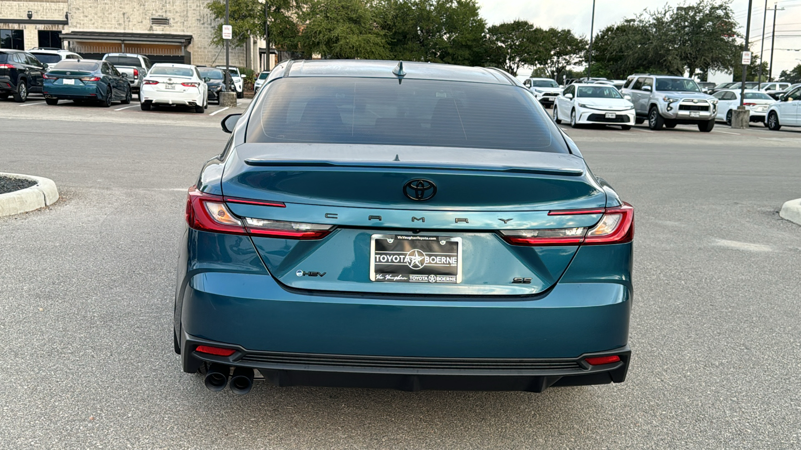 2025 Toyota Camry SE 6