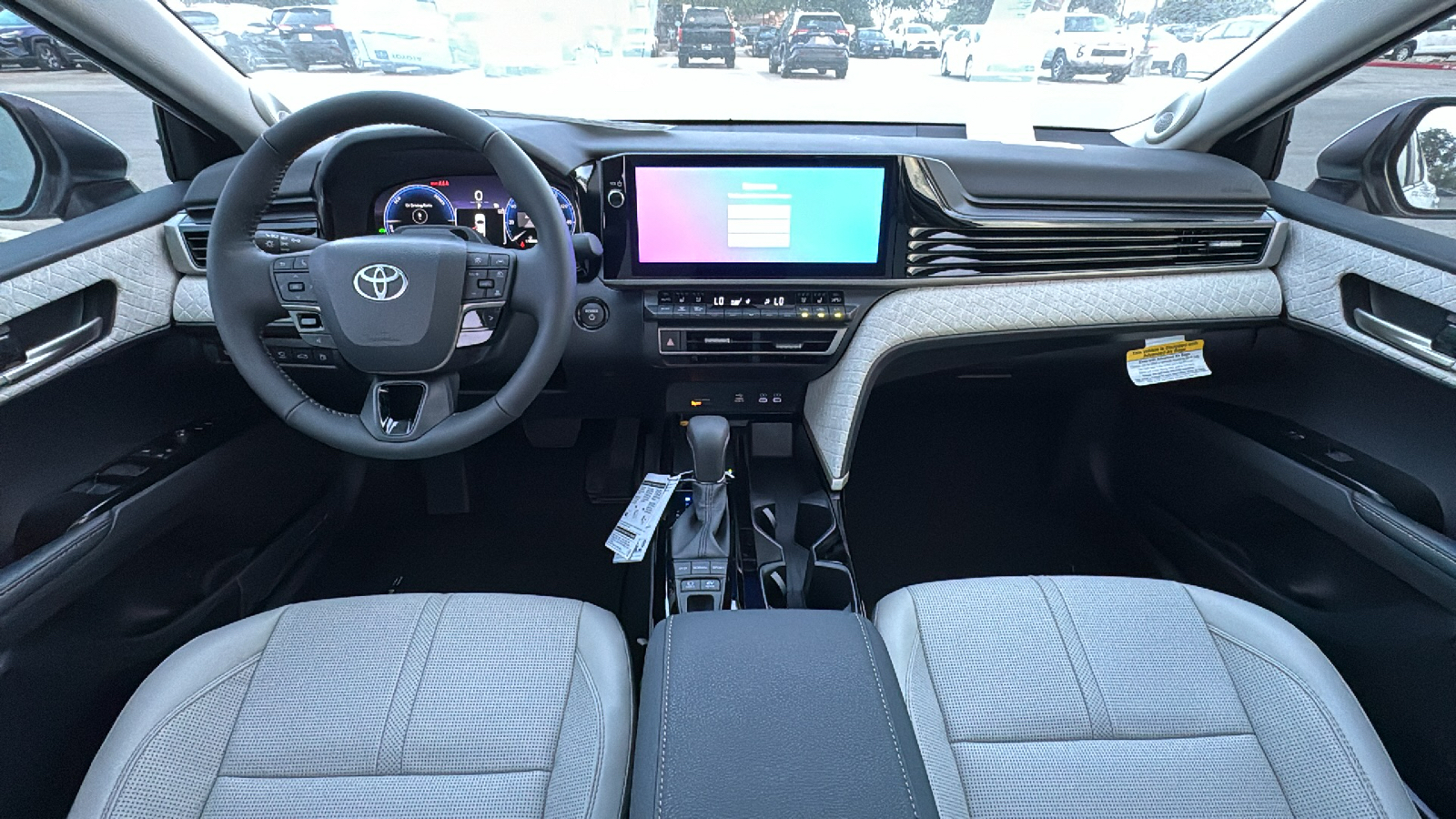 2025 Toyota Camry XLE 16