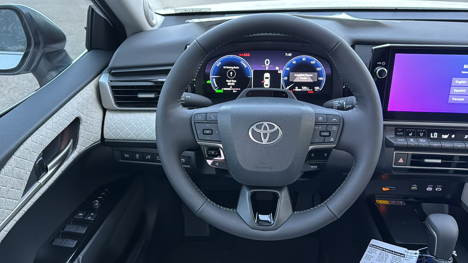 2025 Toyota Camry XLE 17