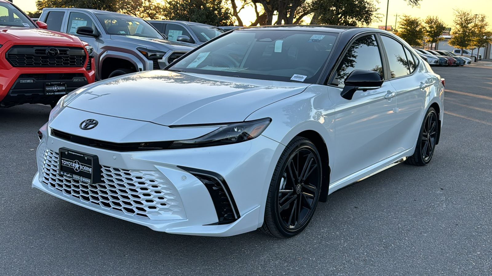 2025 Toyota Camry XSE 4