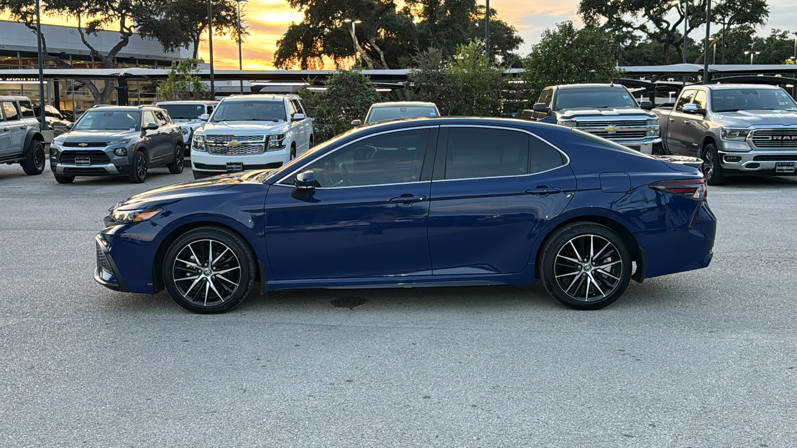 2024 Toyota Camry SE 4