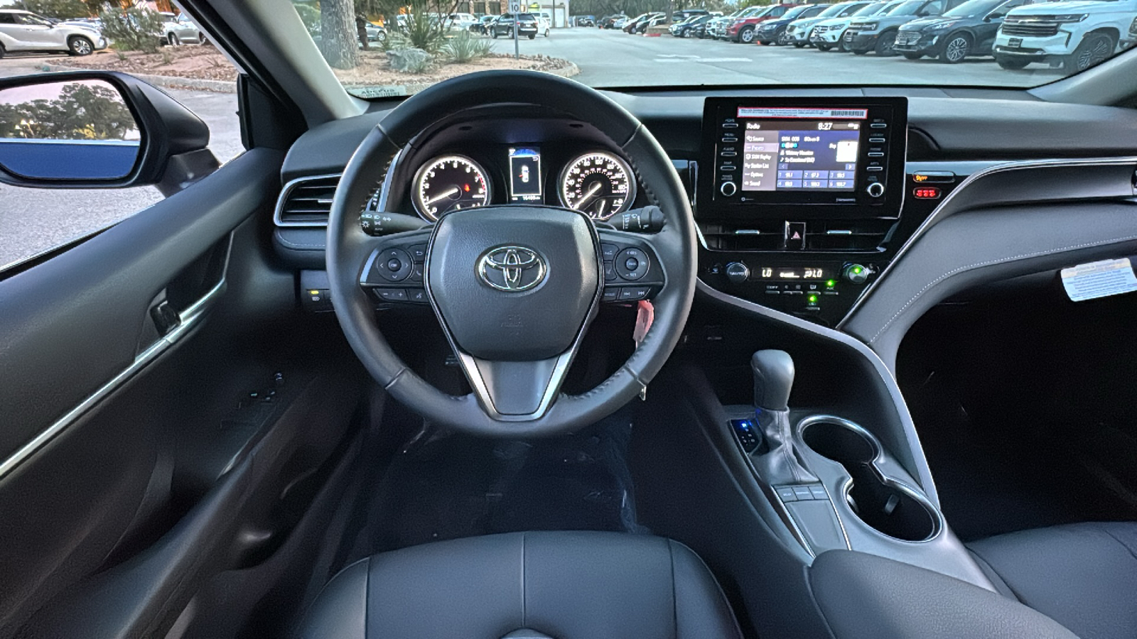 2024 Toyota Camry SE 19