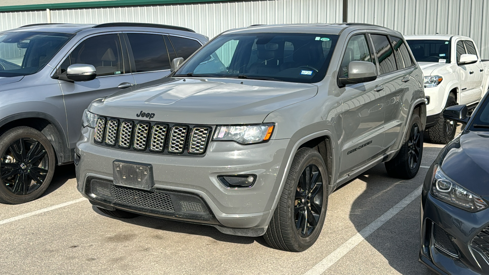 2020 Jeep Grand Cherokee Altitude 3