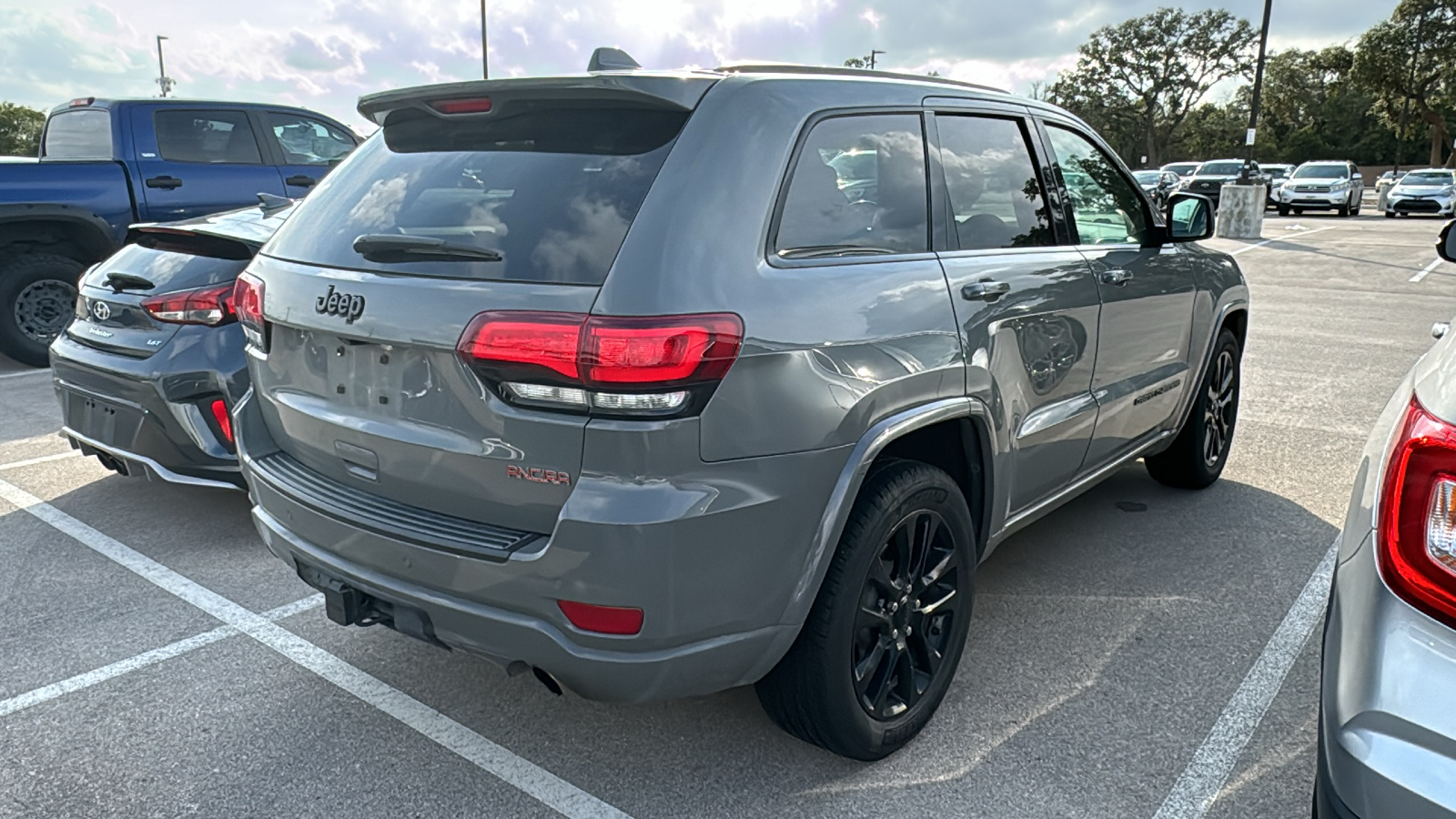 2020 Jeep Grand Cherokee Altitude 6