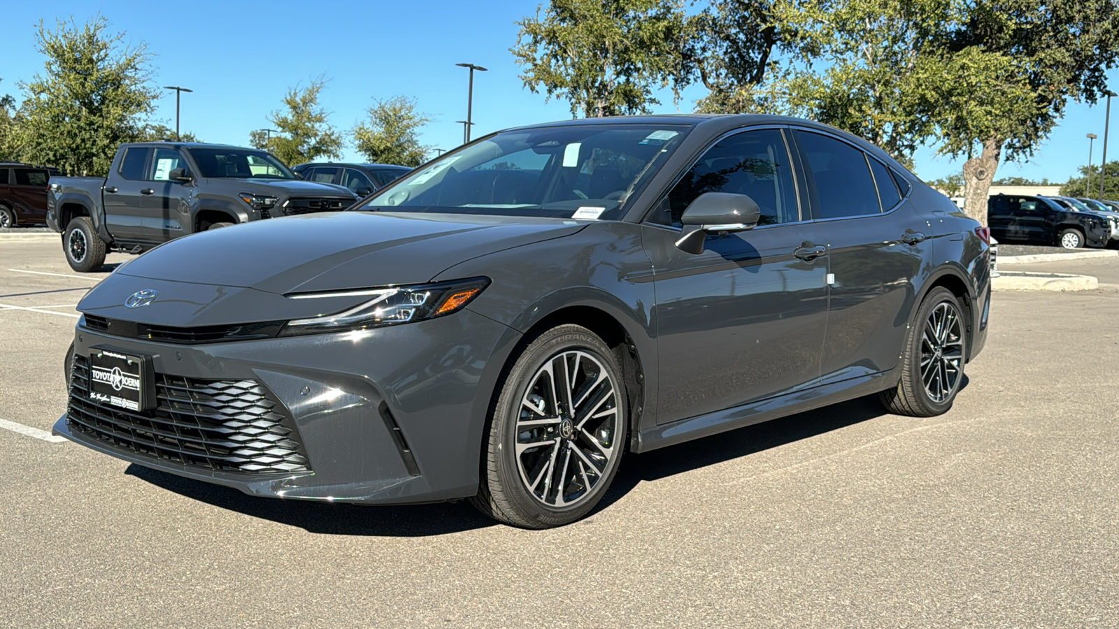 2025 Toyota Camry XLE 3