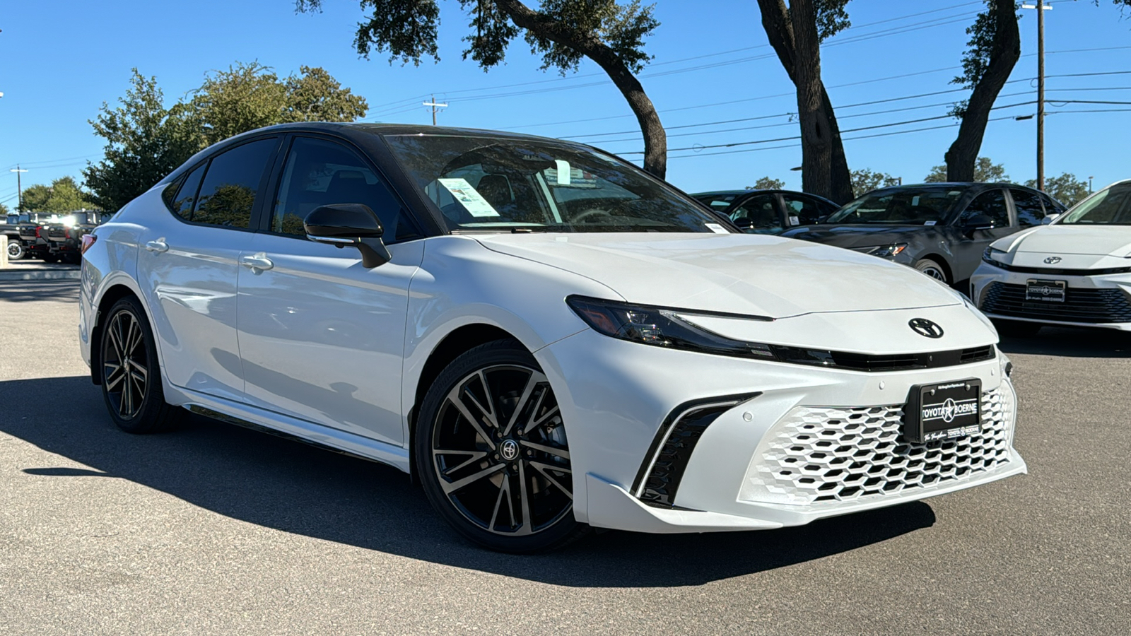 2025 Toyota Camry XSE 24