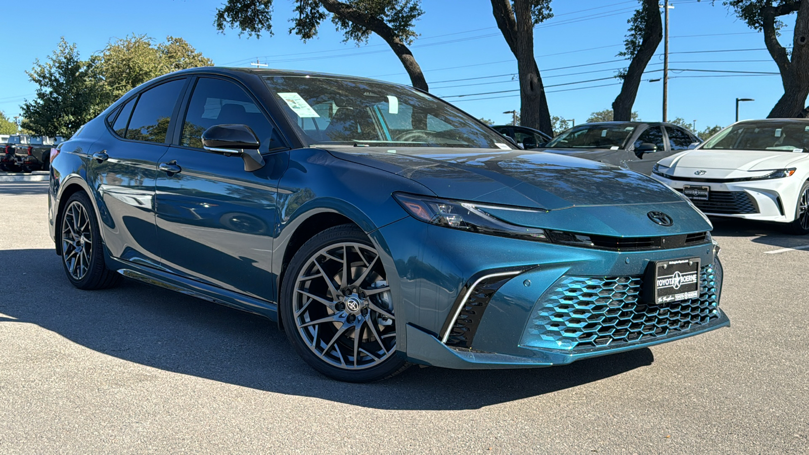 2025 Toyota Camry XSE 24