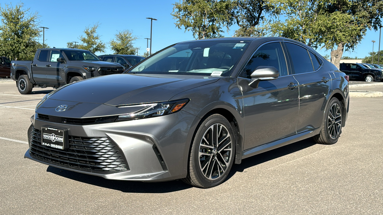 2025 Toyota Camry XLE 3