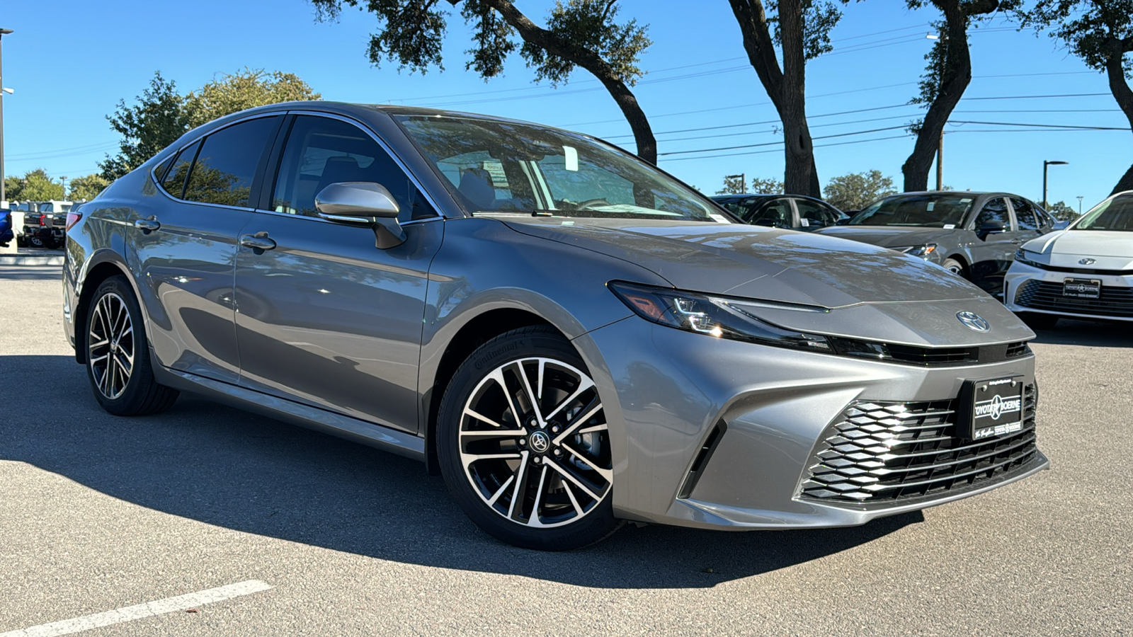 2025 Toyota Camry XLE 24